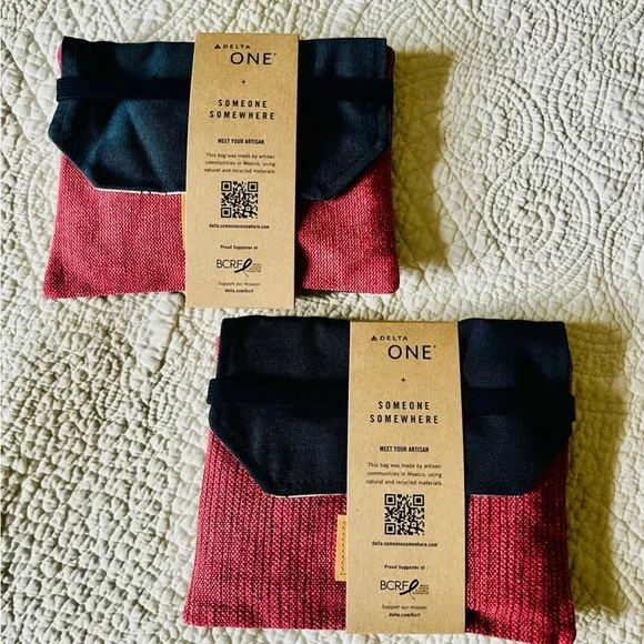 Delta One first class set/2 amenity travel kits.❣️