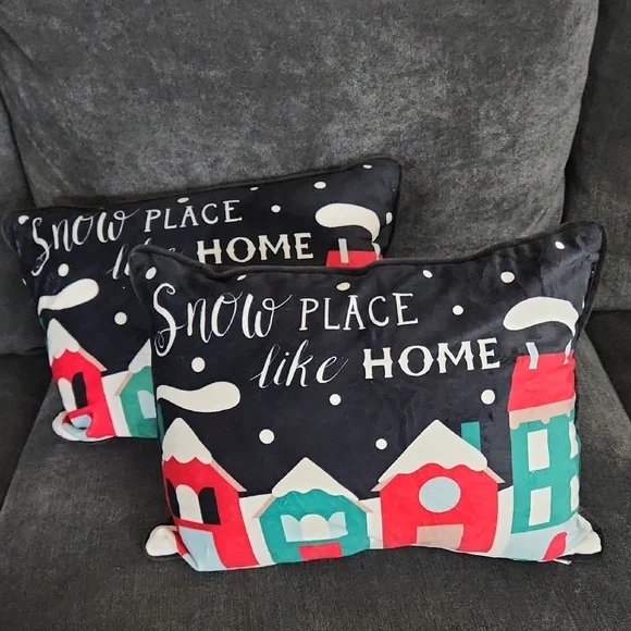 Festival Holiday Pillow Set. 2 Pillows 