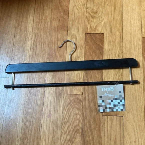 NWT Thro Marlo Lorenz Black wooden Slacks Hanger