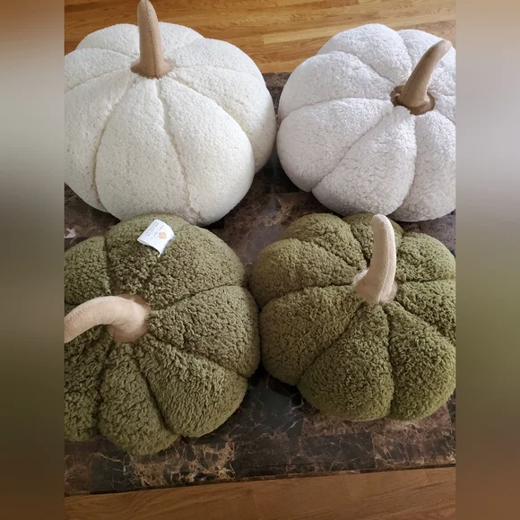 Huntington Home Green and White Holiday Pillows Sherpa Pillows
