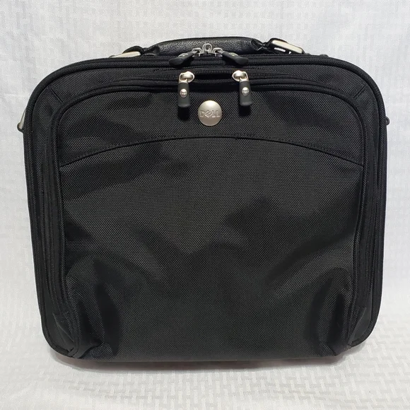 Genuine Dell Black Laptop Carrying Case.