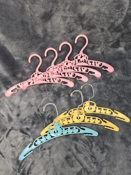 VINTAGE CHILDRENS HANGERS 7PCS 2 YELLOW 1 BLUE 4 PINK Bambi Deer & DUCK