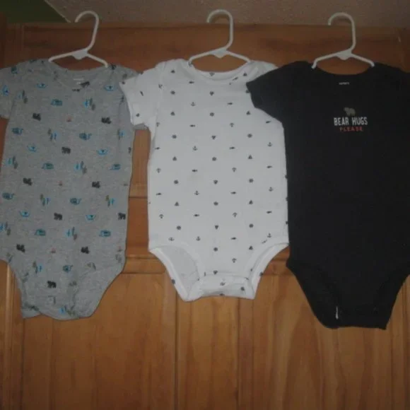 5/$30 Boys Carter's Bodysuit Bundle