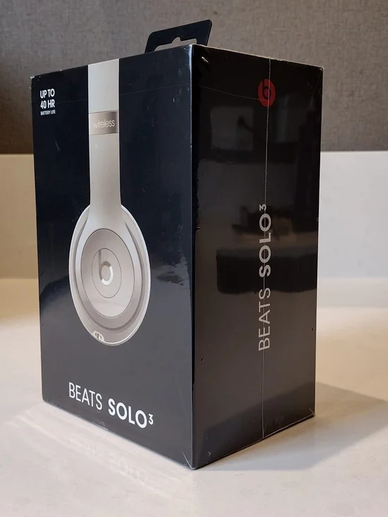 Beats Solo3 Wireless On-Ear Bluetooth Headphones - Gold MT283LL/A