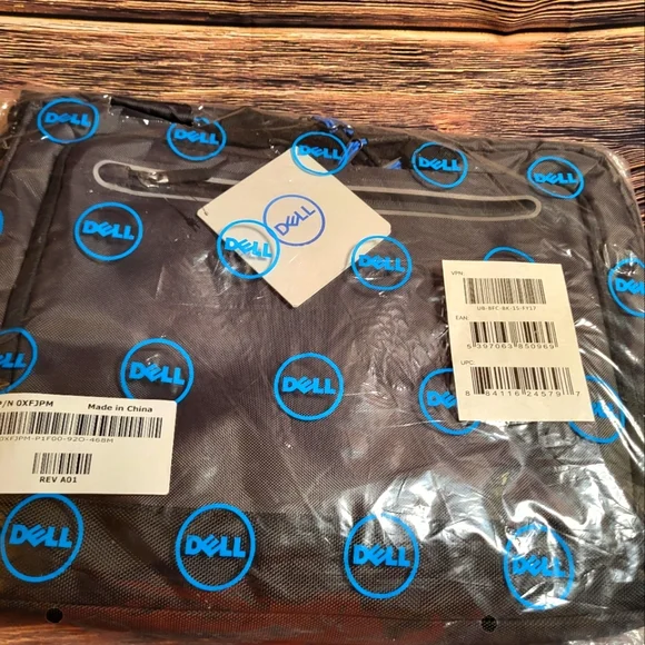 Dell Laptop Bag NIP Style DP/N OXFJPM UPC 884116245797