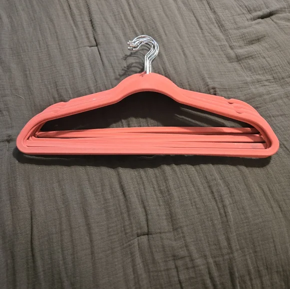 Pink Non-slip Velvet Hanger