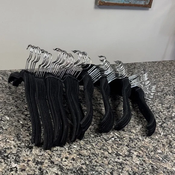 Non-Branded Black Velvet Slim Non-Slip Closet Hangers - 20 hangers for $12