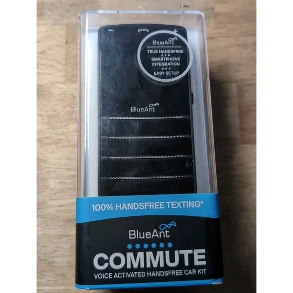 BlueAnt Commute‎ CMT-USEN Voice Activated Handsfree Car Kit, New