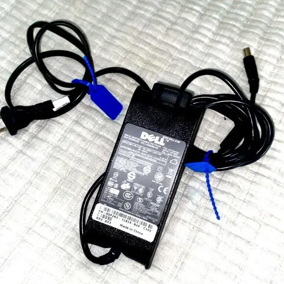 Genuine Dell LA65BSO-00 PA-12 FAMILY, 65watt laptop AC Adapter