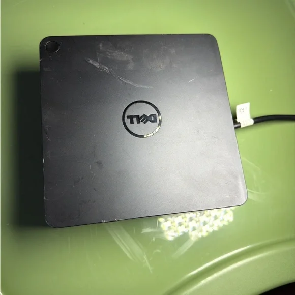 DELL K16A THUNDERBOLT DOCKING STATION DOCK USB-C - NO POWER ADAPTER INCLUDED