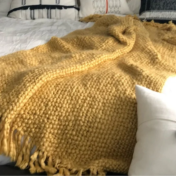 Selling a throw blanket, Marled Basketweave throw from west elm.