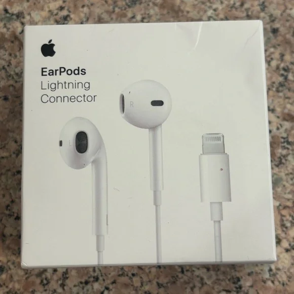 Apple Earpods with Lightening Connector