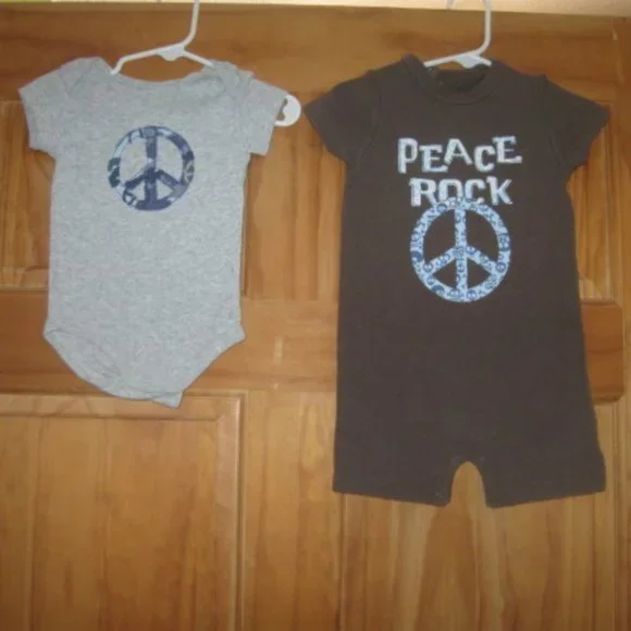 5/$20 Boys Amy Coe Short Sleeve Bodysuit/Romper Bundle