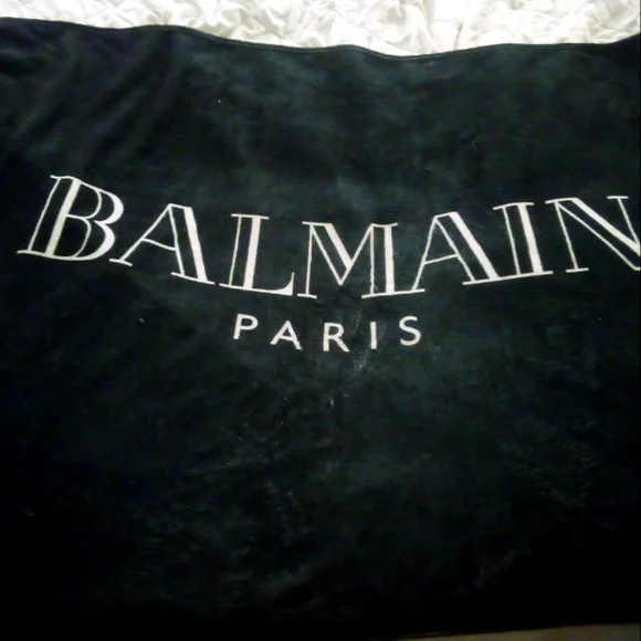Luxury logo blanket