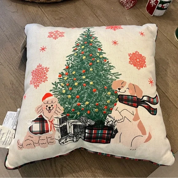 NWT! Embroidered Decorative Christmas Pillow!