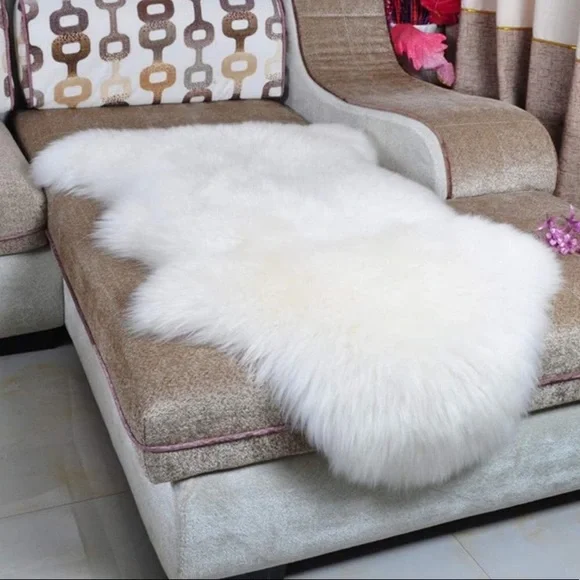 - White Faux Fur Throw - soft & silky!