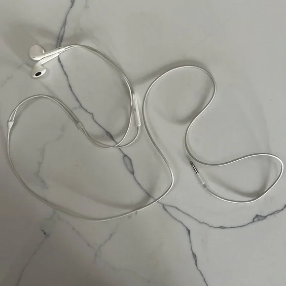 OG Apple EarPods