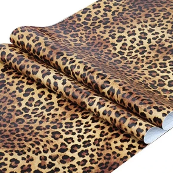 Leopard Peel & Stick Roll of Liner