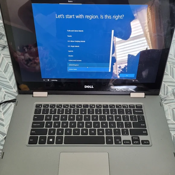 Dell 2 n 1 inspiron laptop