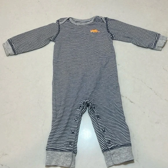 Simple joys Carter's boy pajama, 12 months.