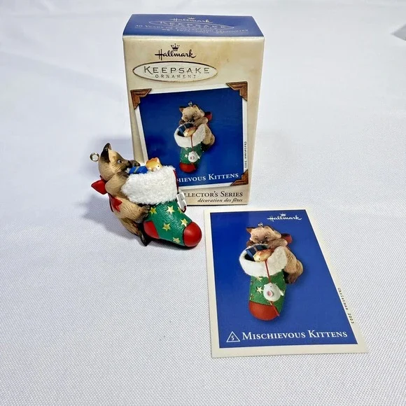 Hallmark Mischievous Kittens 5th In Series Ornament‎ 2003 Brown Kitten Stocking