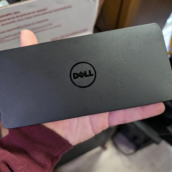 Dell docking station model D3100