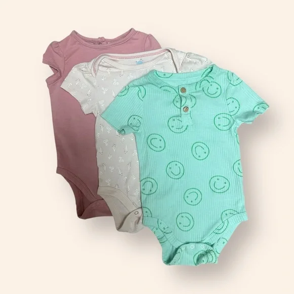 Set of 3‎ Short Sleeve Bodysuits, Size 6-9 M, MSRP $18