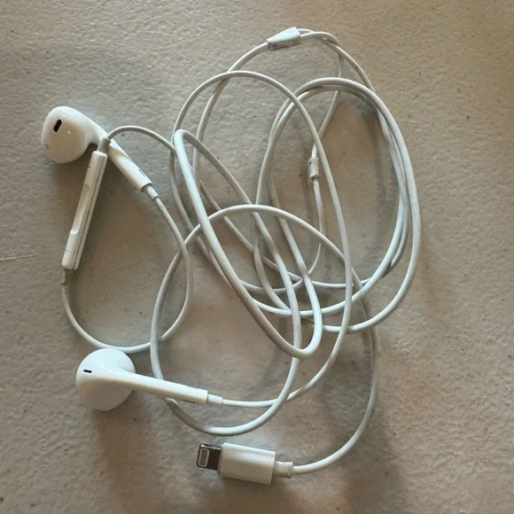 White Wired Earbuds with Lightning Connector