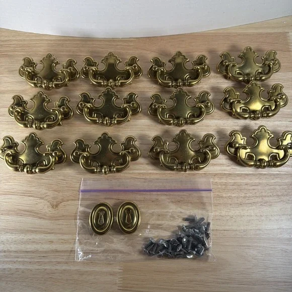 Lot of 12 Vintage 1985 Ilco UNICAN, INC. Canada Brass Drawer Pull 3.5