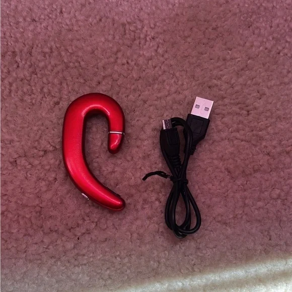 blue tooth ear bud
