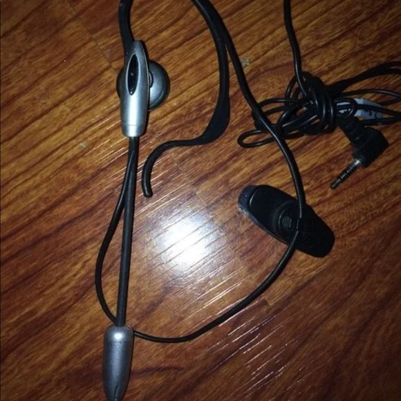 Cell Phone 2.5 mm Ear Jack Handsfree Headset