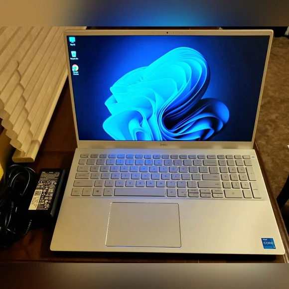 Dell Inspiron 15 5502 Intel i5-1135G7 4.2GHz Dual SSD (256GB & 1TB) 16GB RAM W11
