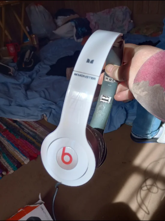 White Over-Ear Headphones - Wired
