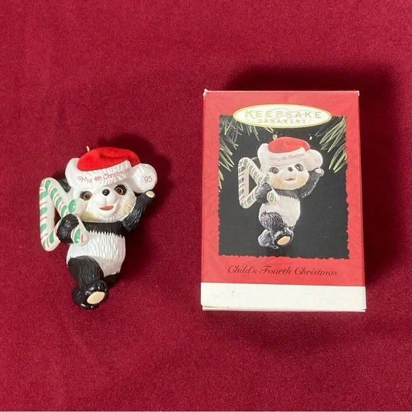 💚 Vintage Hallmark Keepsake ornament Child’s Fourth Christmas 1995 Teddy Bear