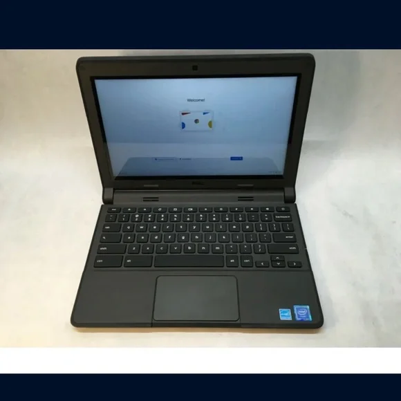 Brand new computer nothing wrong only used once.I dont use it so im selling