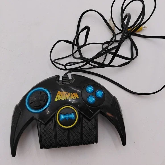 Jakks Pacific The Batman Console Plug and Play TV Games System - 2004 - Tested