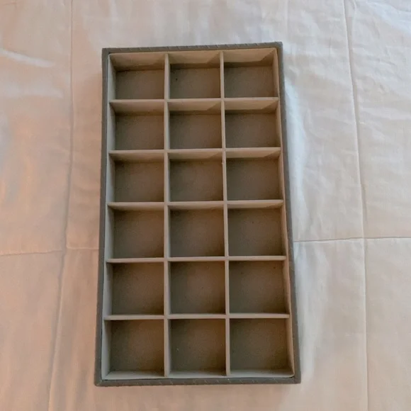 Jewelry holder large