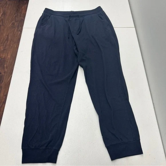 Tek Gear Black Sweatpants with Elastic Waistband and Ankle Cuffs