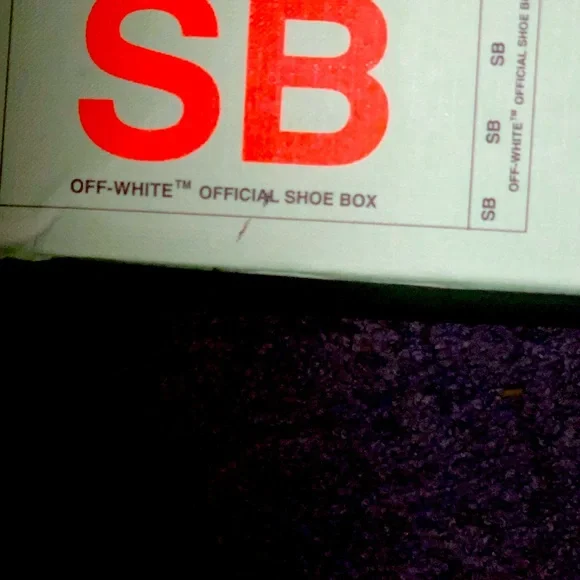 OFF-WHITE BOX 📦 JUST BOTTOM