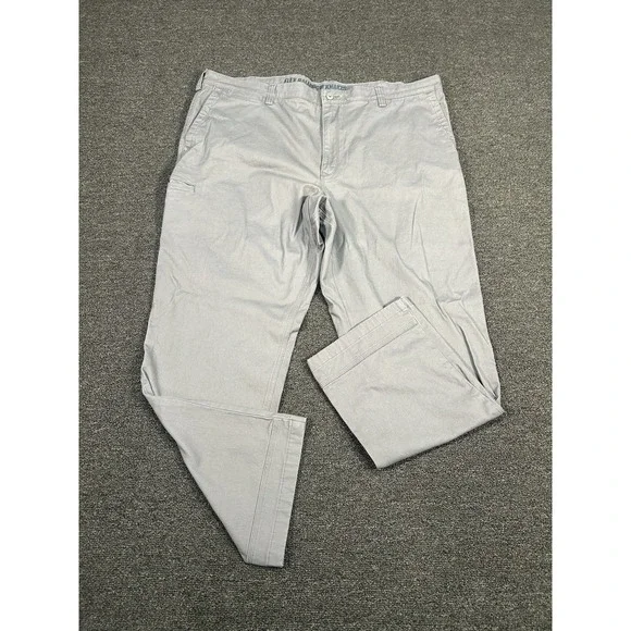 Duluth Trading Flex Ballroom Khakis Men's 44x32‎ Gray Relaxed Fit Utility Pants