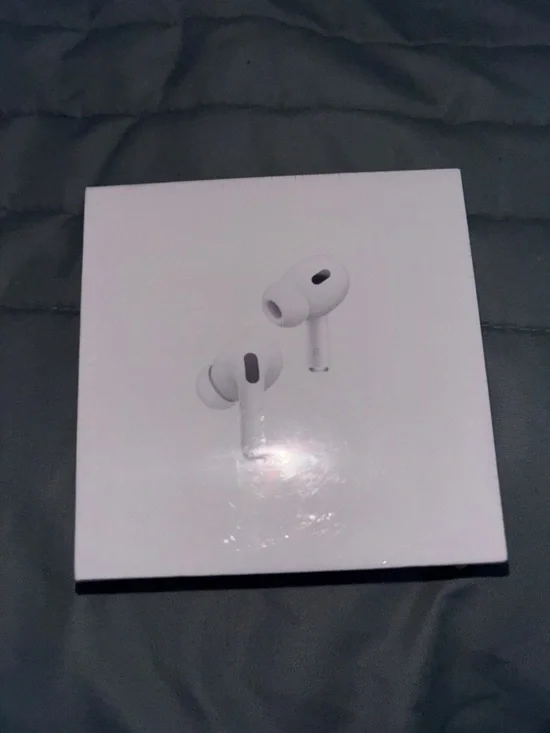 Apple AirPods Pro Earbuds in White - Original Packaging
