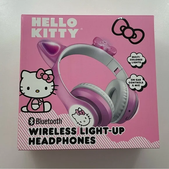 ! NEW! Sanrio Hello Kitty Pink Wireless Light-Up Headphones for Kids W/ Box