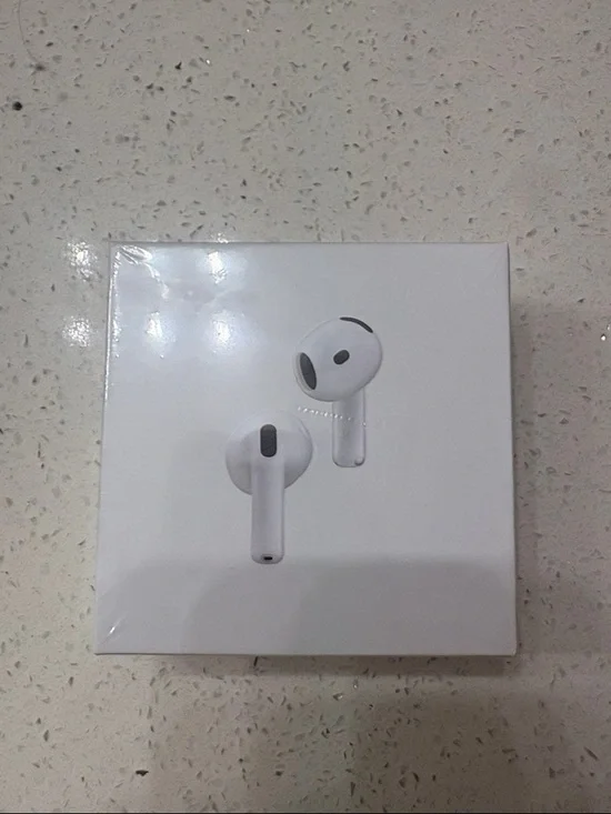 Apple Airpods 4 Wireless Earbuds Headset in White