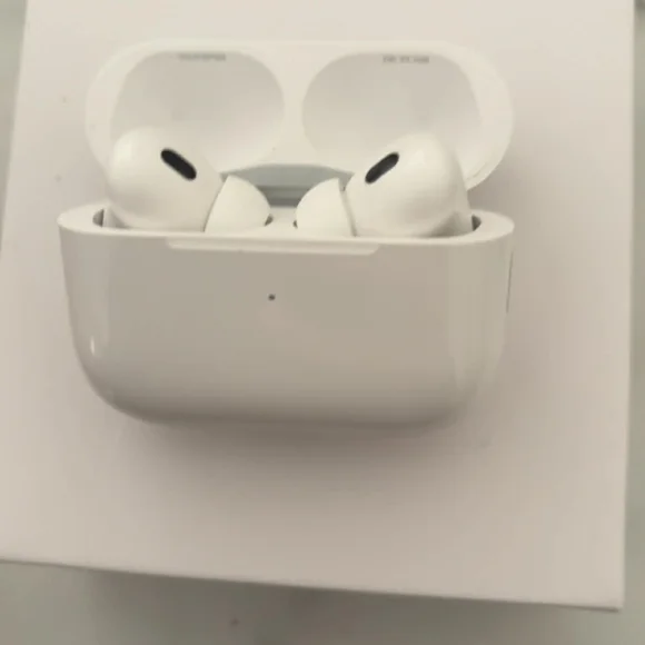 Apple Wireless Earbuds with Charging Case - White
