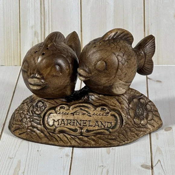 Vintage Tic USA Marineland Ceramic Fish Salt Pepper Set Kitschy 70's Them Park‎