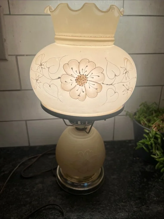 Vintage 16” Classic Cream Floral Glass Table Lamp - Hurricane lamp