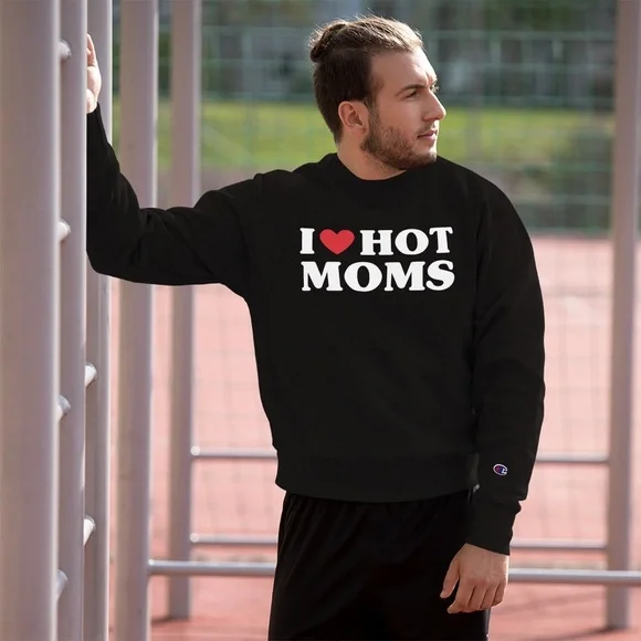 ⭐️ I Love ❤️ Hot Moms Graphic Black Sweatshirt Pullover Hoodie Size LARGE