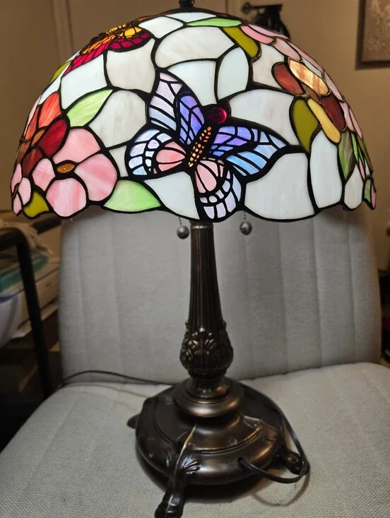 Dale Tiffany Butterfly Stained Glass Bronze Table Lamp