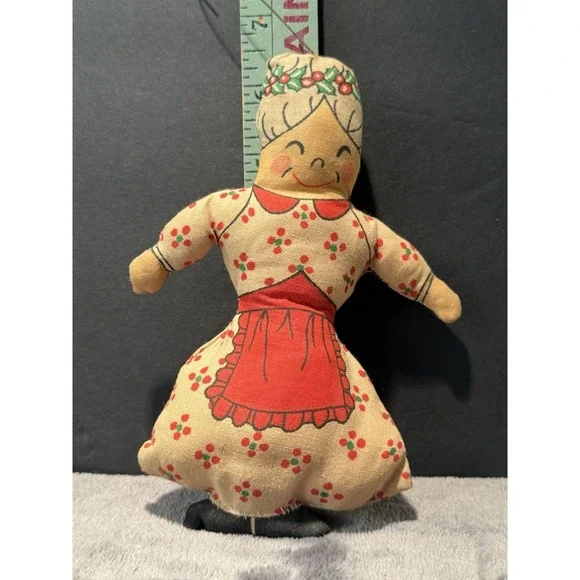 Vintage Stuffed Cloth Fabric Mrs Santa Clause Doll/Toy Christmas Ornament 6.5 In