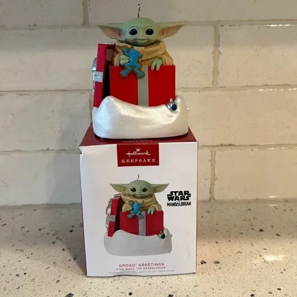 Star Wars The Mandalorian GROGU Greetings Hallmark 2022 Sound & Motion Ornament